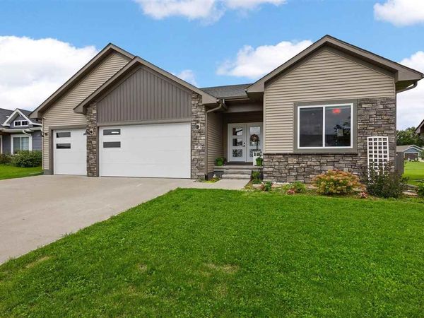 4523 Luke Drive, Iowa City, IA 52246