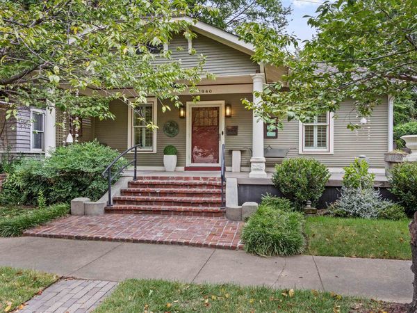 1940 CARR AVE, Memphis, TN 38104