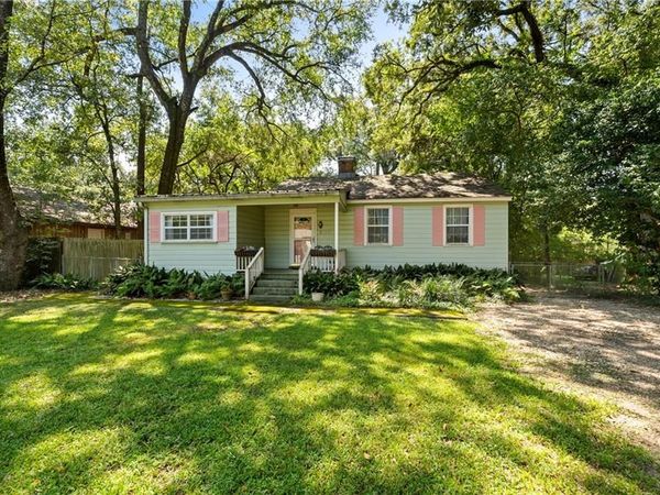 5105 Village Circle E, Mobile, AL 36608
