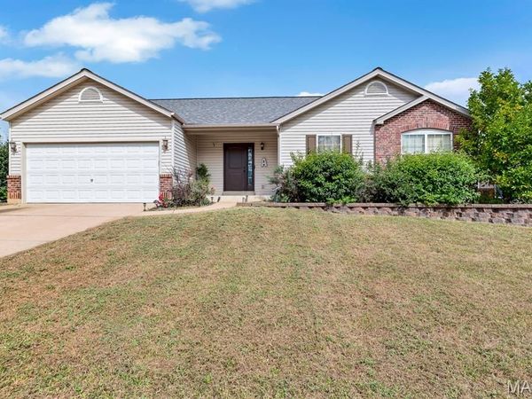 24 Saint Kathleen Court, Troy, MO 63379