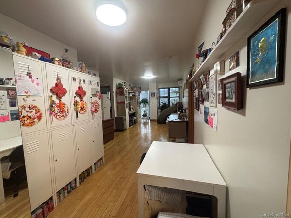144-77 Barclay Ave , Unit 4B, Flushing, NY 11355