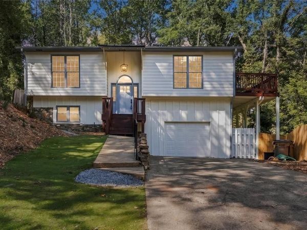 707 Copper Trace Way, Woodstock, GA 30189