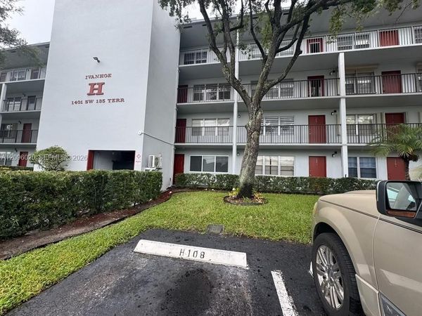 1401 SW 135th Ter , Unit 108H, Pembroke Pines, FL 33027