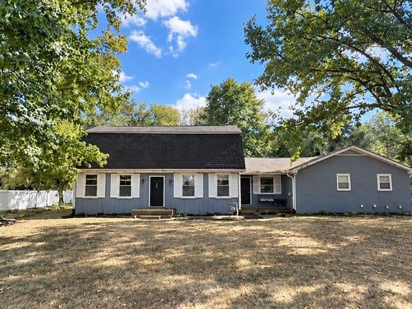 4059 Lake Pkwy , Hermitage, TN 37076