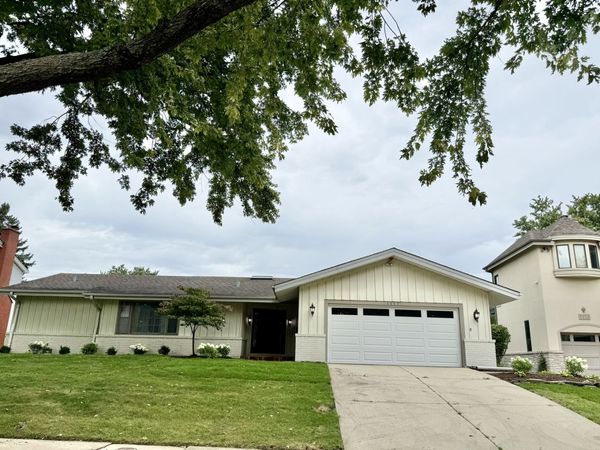 1117 Summit Hills Lane , Naperville, IL 60563