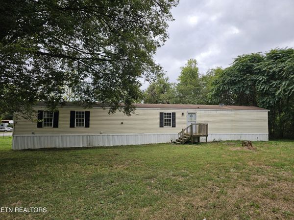 627 W Strang St , Rockwood, TN 37854