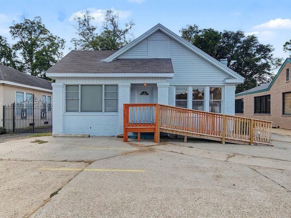 3548 Youree Drive , Shreveport, LA 71105