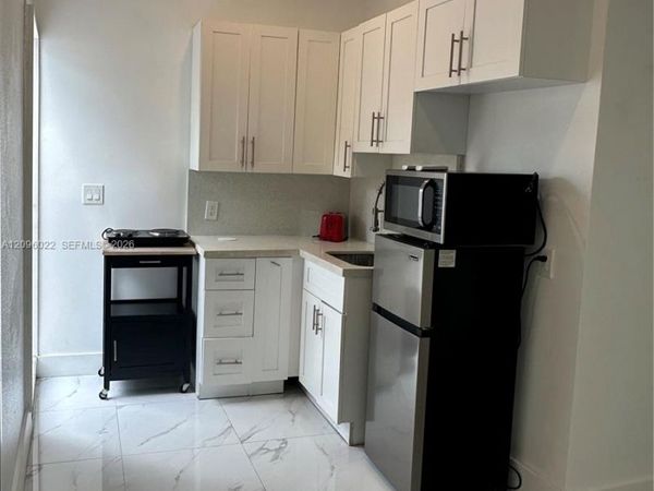 2775 SW 1st St , Unit 2, Miami, FL 33135