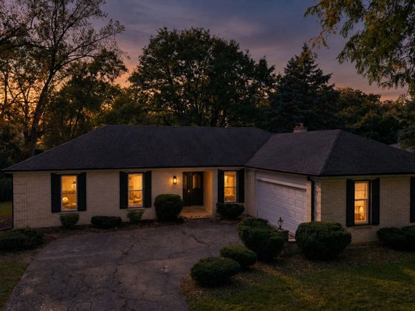 3524 Saratoga Avenue , Downers Grove, IL 60515