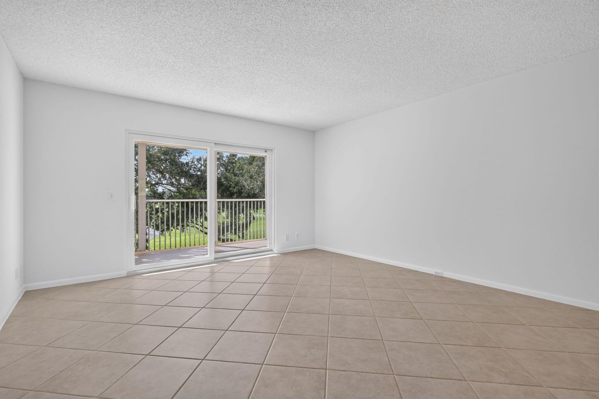 12800 SW 7th Court, Unit 307G, Pembroke Pines, FL 33027 Photo