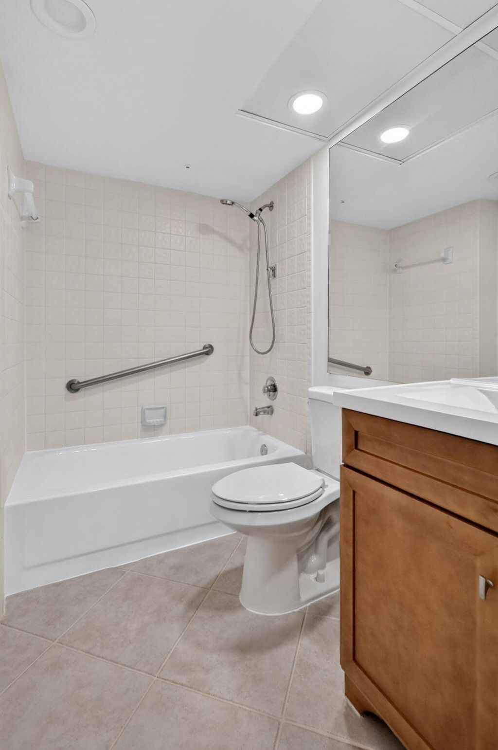 12800 SW 7th Court, Unit 307G, Pembroke Pines, FL 33027 Photo