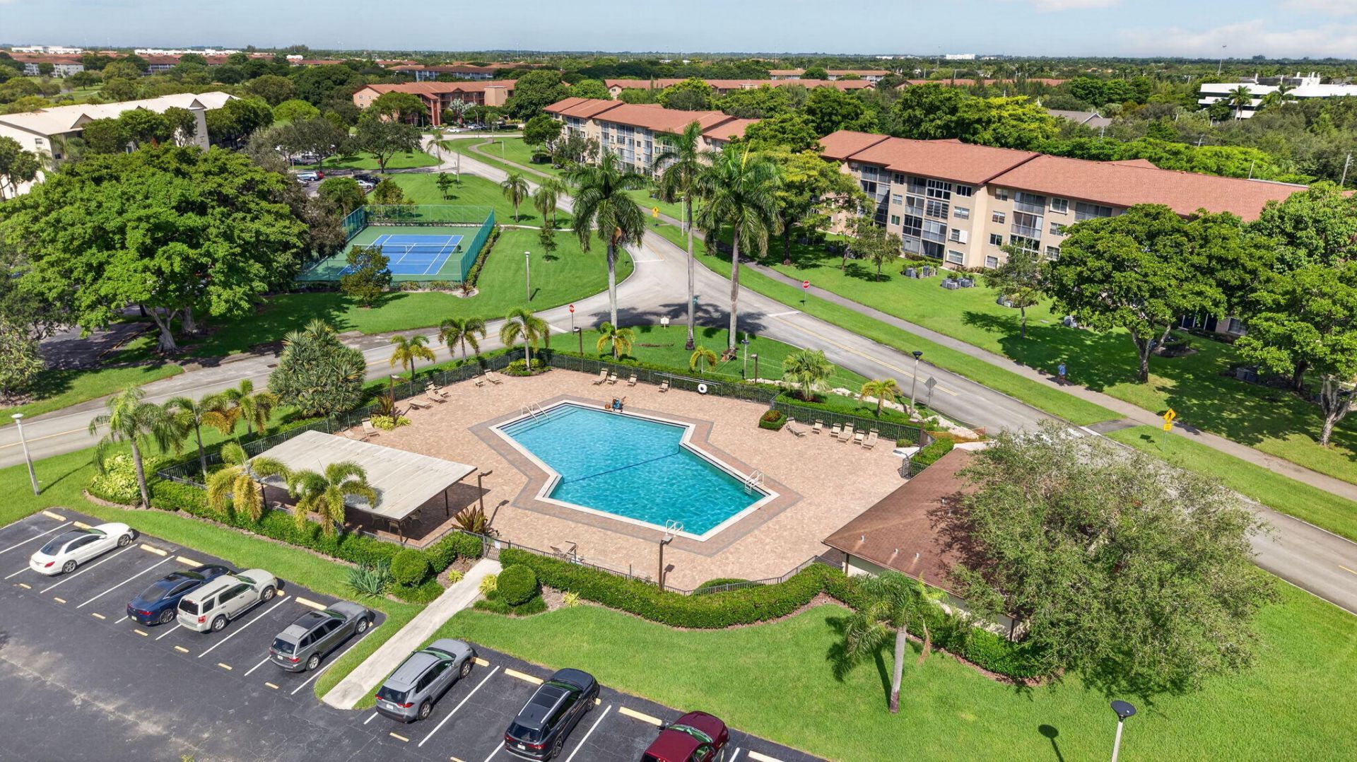12800 SW 7th Court, Unit 307G, Pembroke Pines, FL 33027 Photo