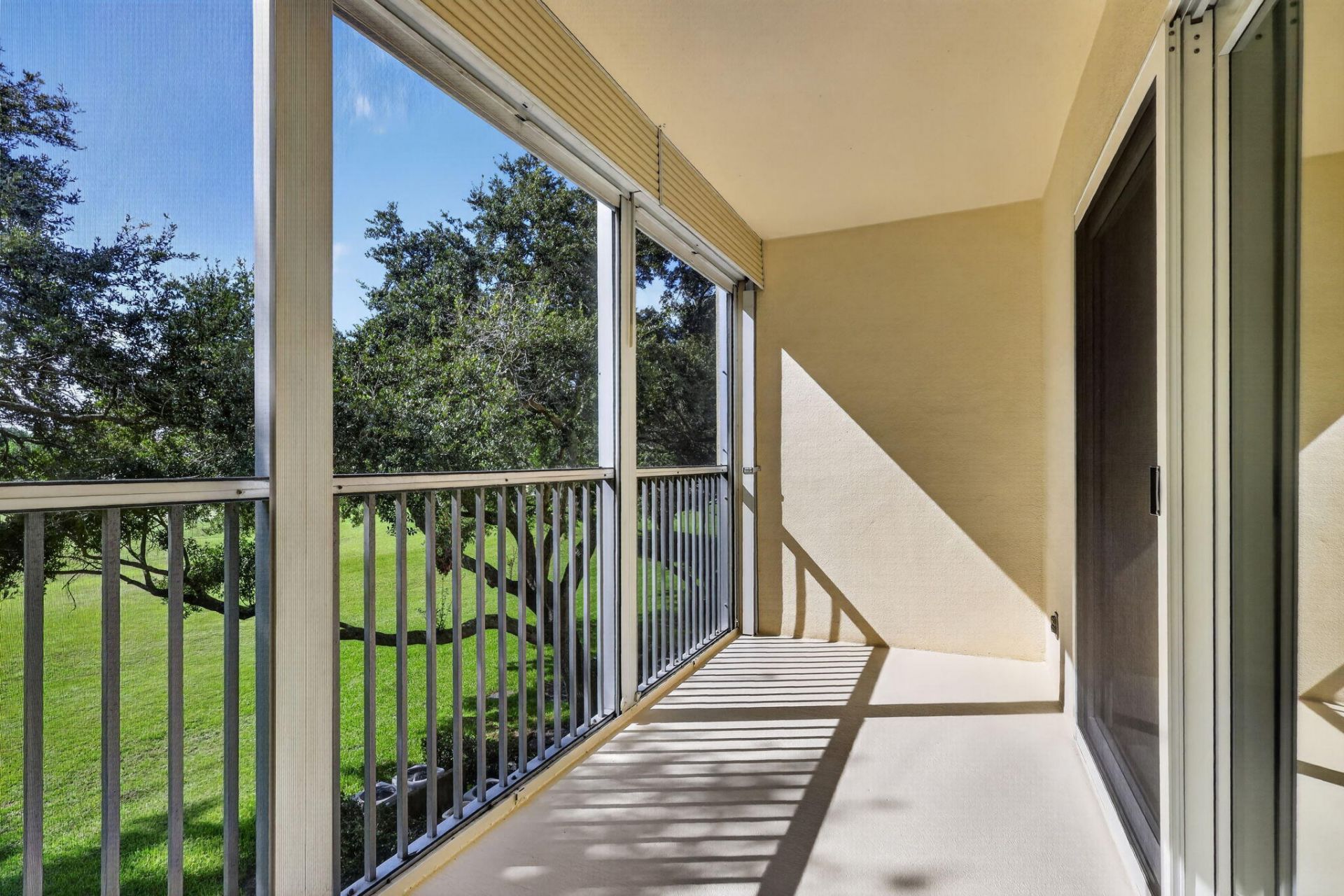 12800 SW 7th Court, Unit 307G, Pembroke Pines, FL 33027 Photo
