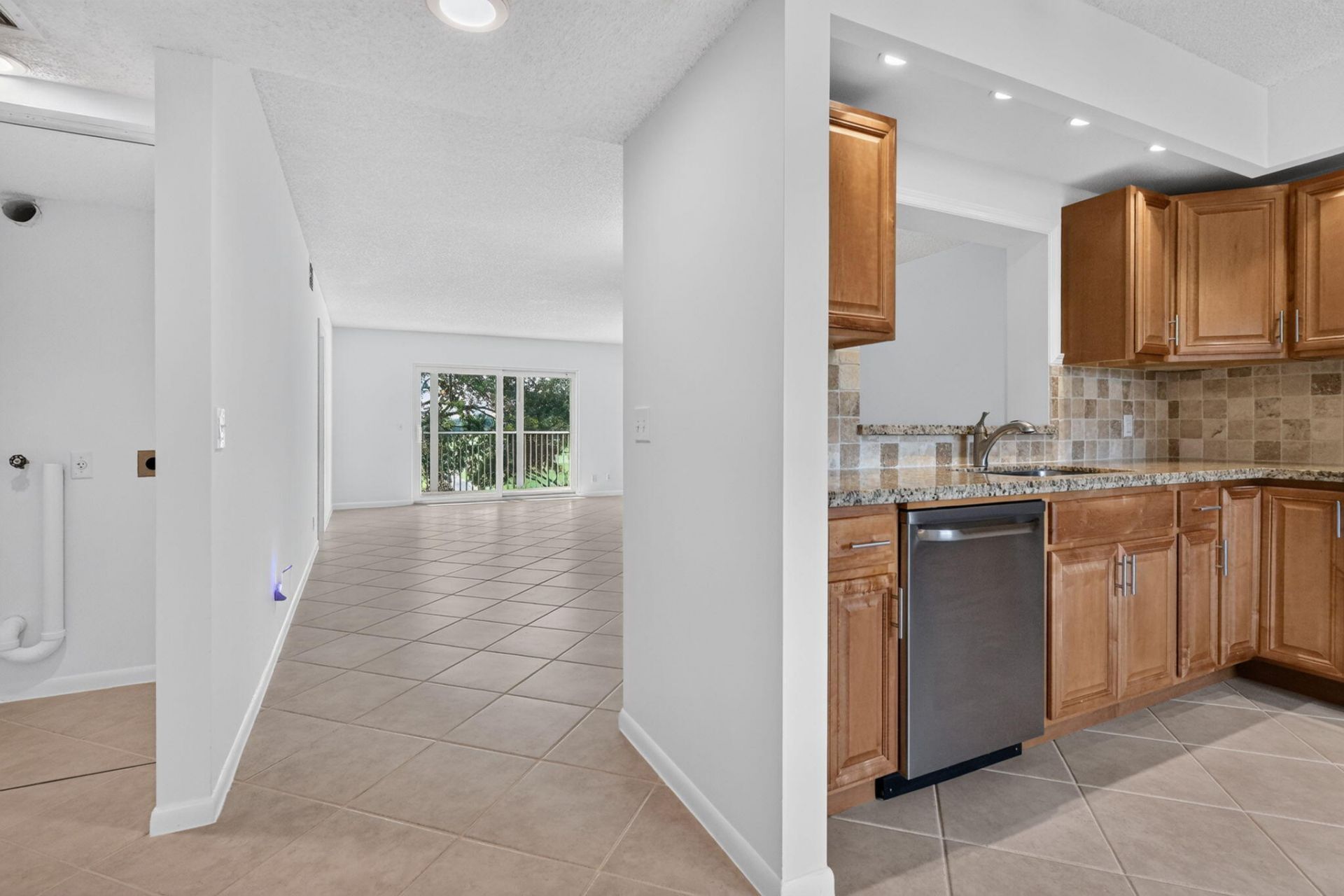 12800 SW 7th Court, Unit 307G, Pembroke Pines, FL 33027 Photo