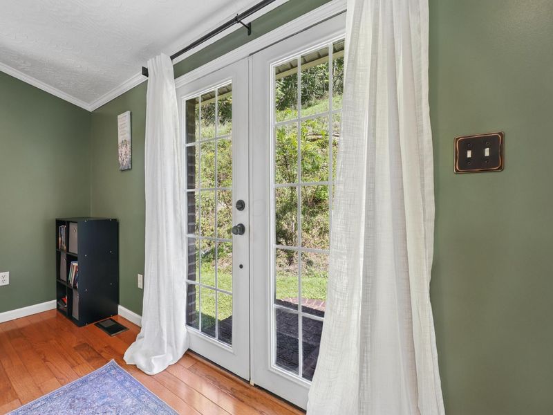 702 Zanesville Street, Beverly, OH 45715 Photo 12