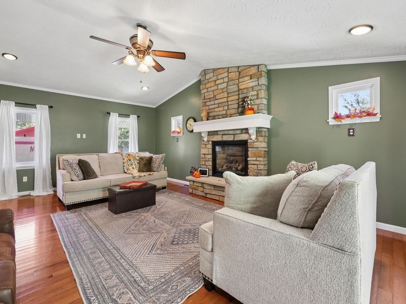 702 Zanesville Street, Beverly, OH 45715 Photo 9