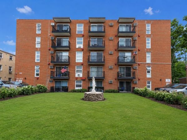 6490 N Northwest Highway , Unit 5F, Chicago, IL 60631