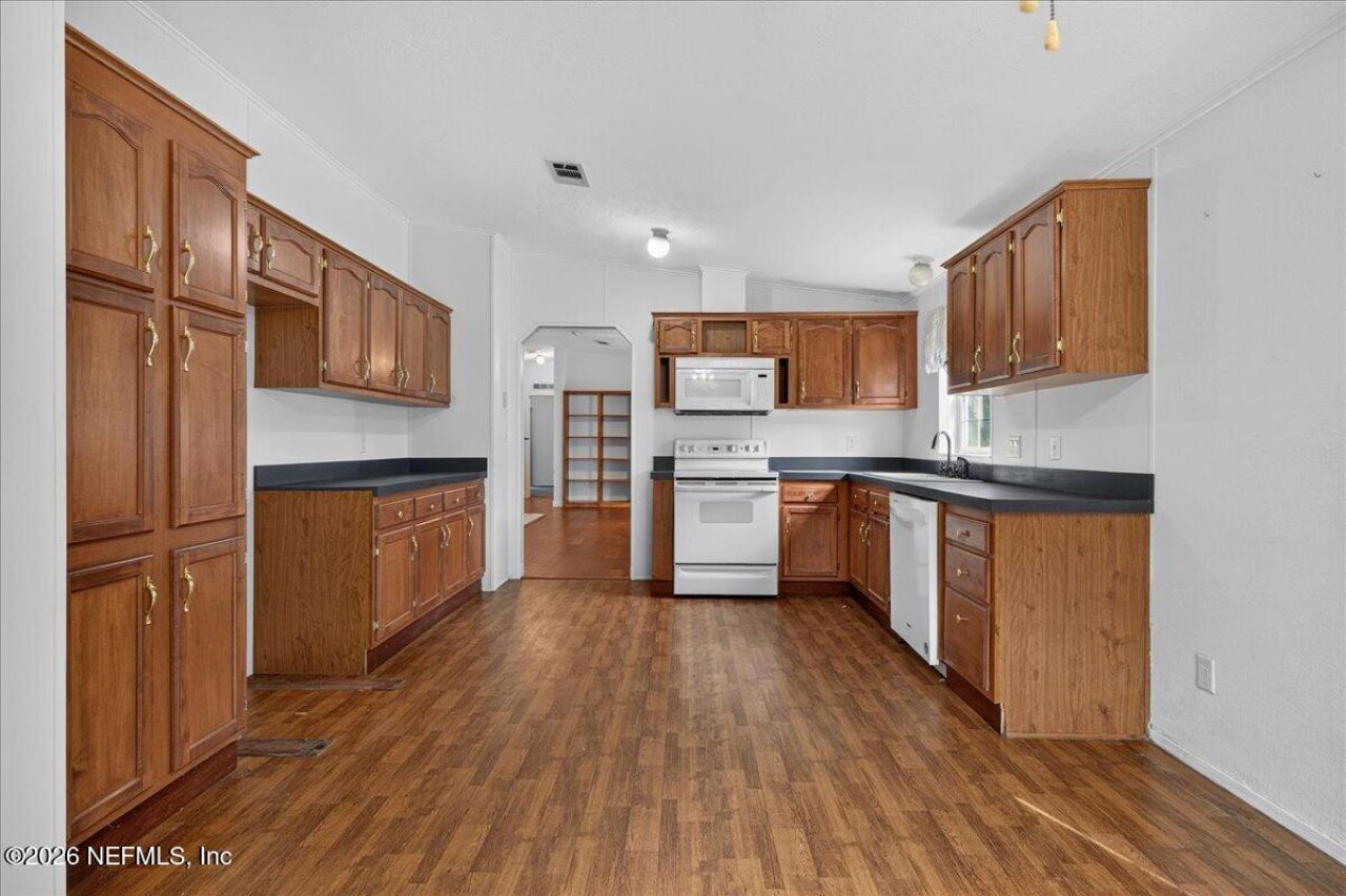 102 Center Avenue, Pomona Park, FL 32181 Photo