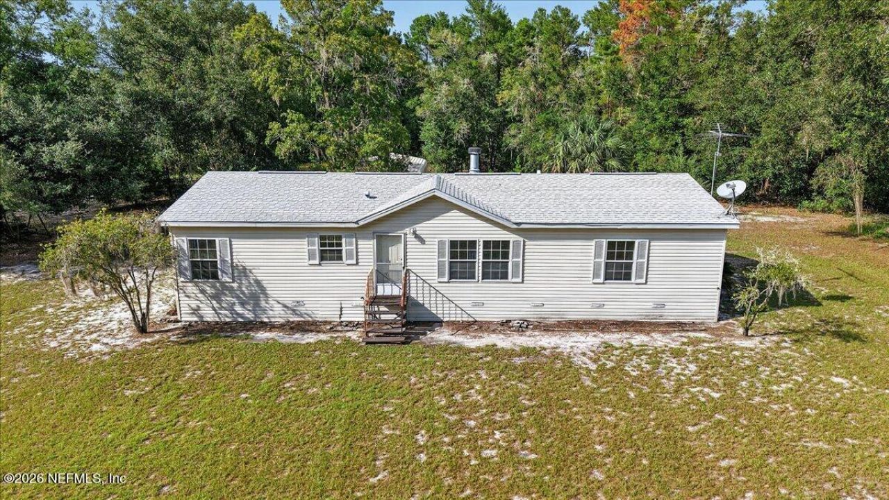 102 Center Avenue, Pomona Park, FL 32181 Photo