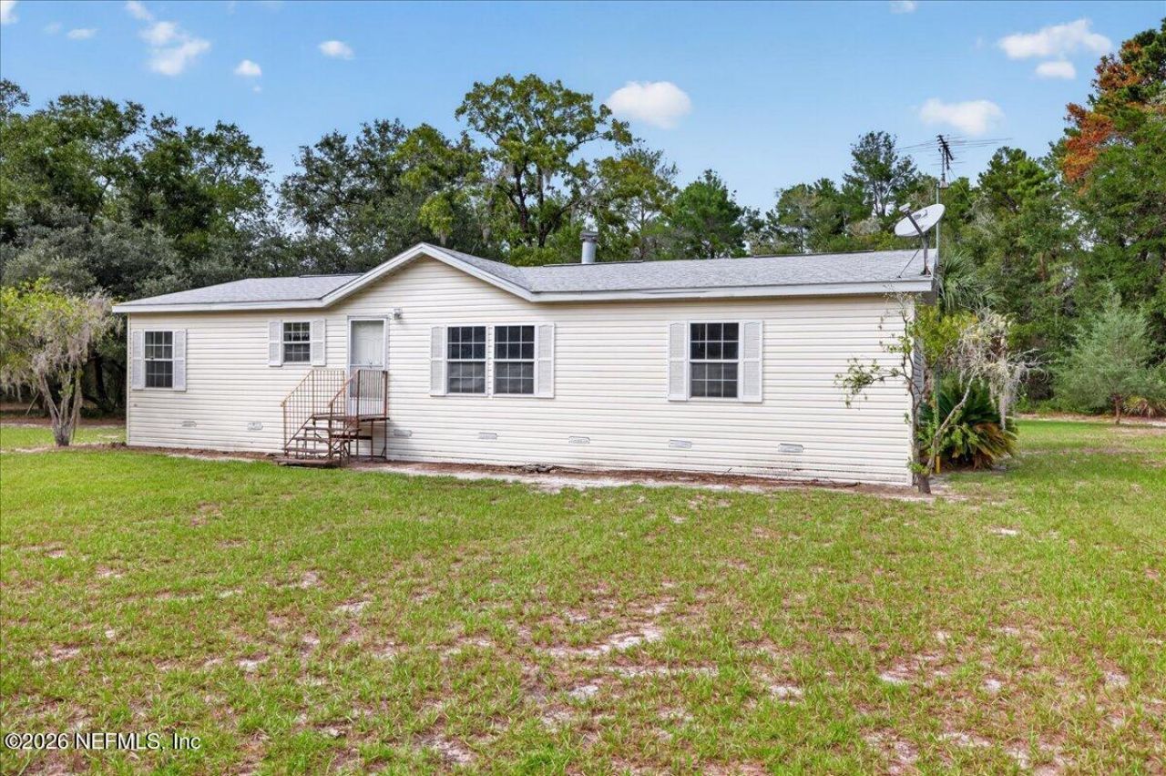 102 Center Avenue, Pomona Park, FL 32181 Photo
