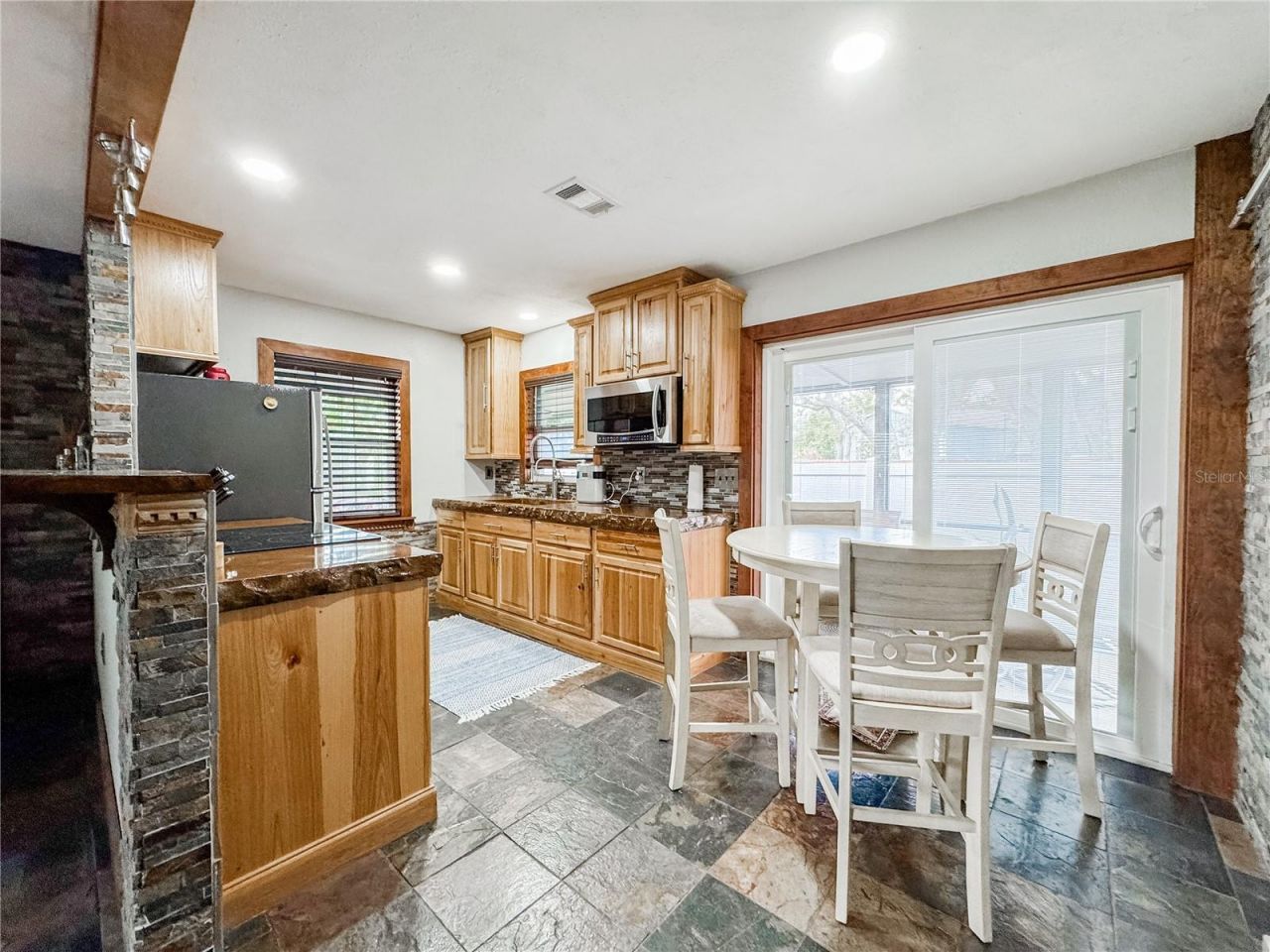 2751 72nd Avenue Drive E, Sarasota, FL 34243 Photo