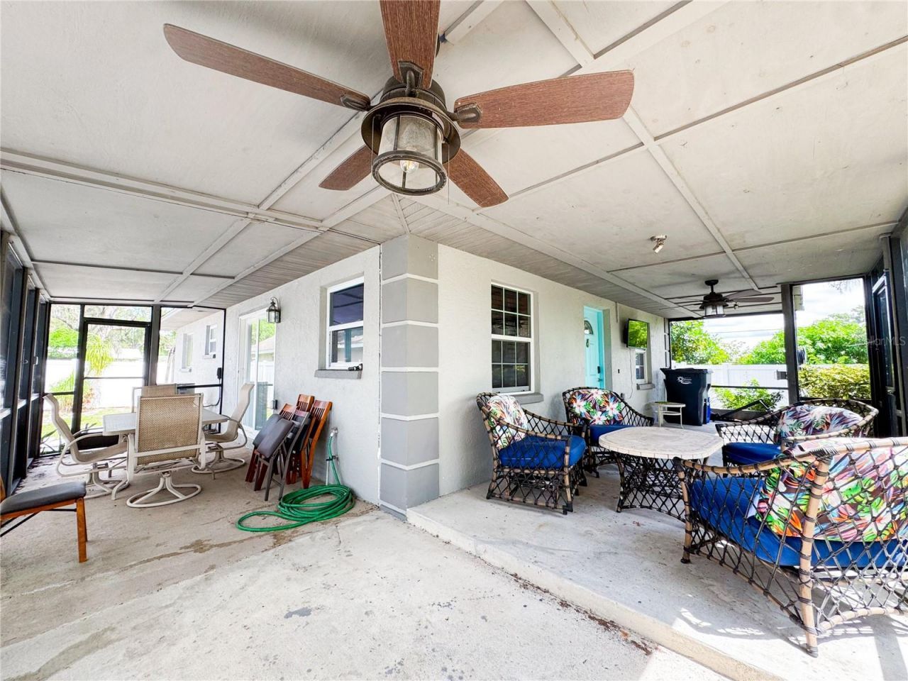 2751 72nd Avenue Drive E, Sarasota, FL 34243 Photo