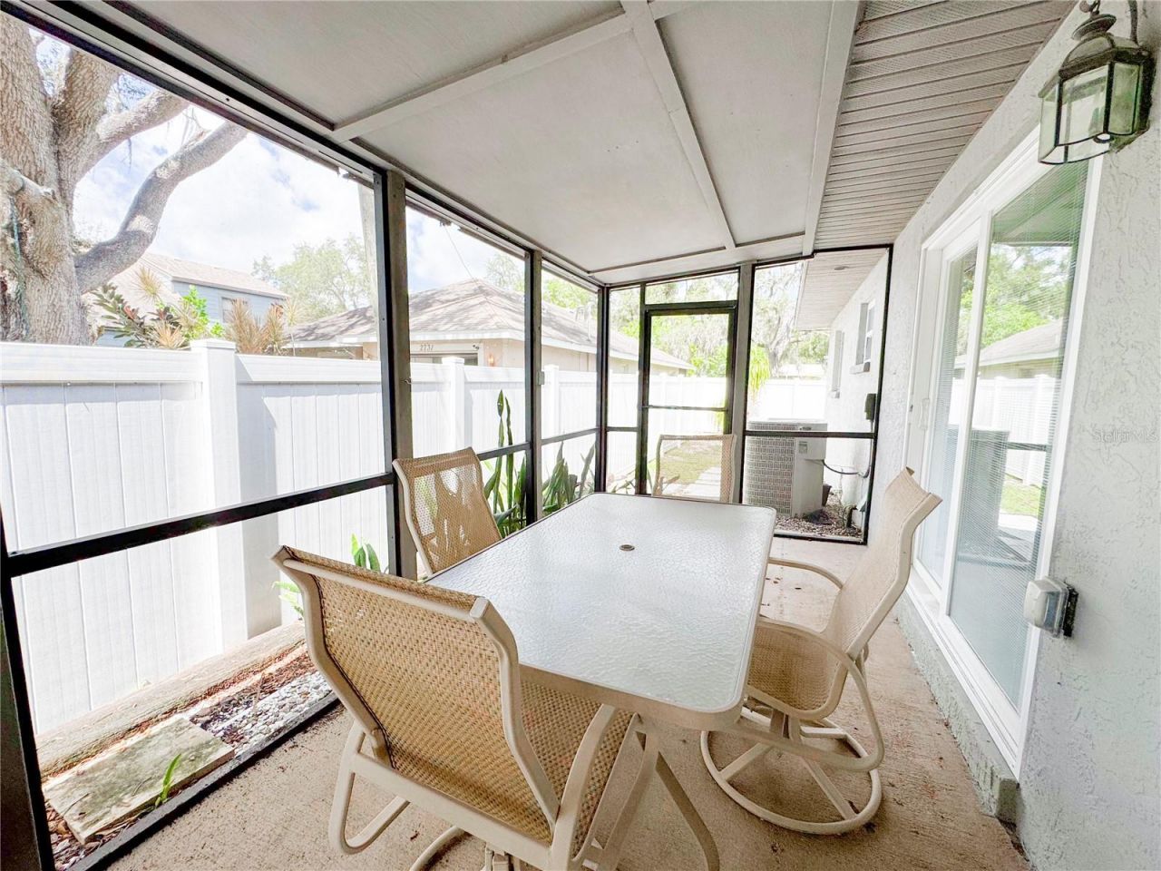 2751 72nd Avenue Drive E, Sarasota, FL 34243 Photo