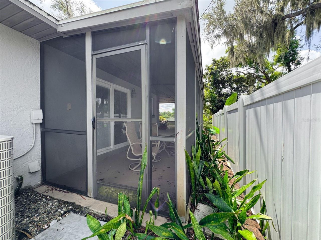 2751 72nd Avenue Drive E, Sarasota, FL 34243 Photo
