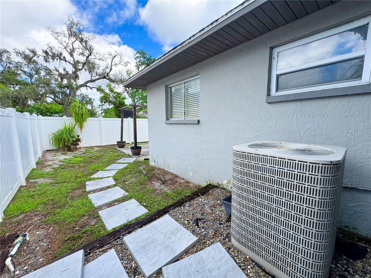 2751 72nd Avenue Drive E, Sarasota, FL 34243 Photo