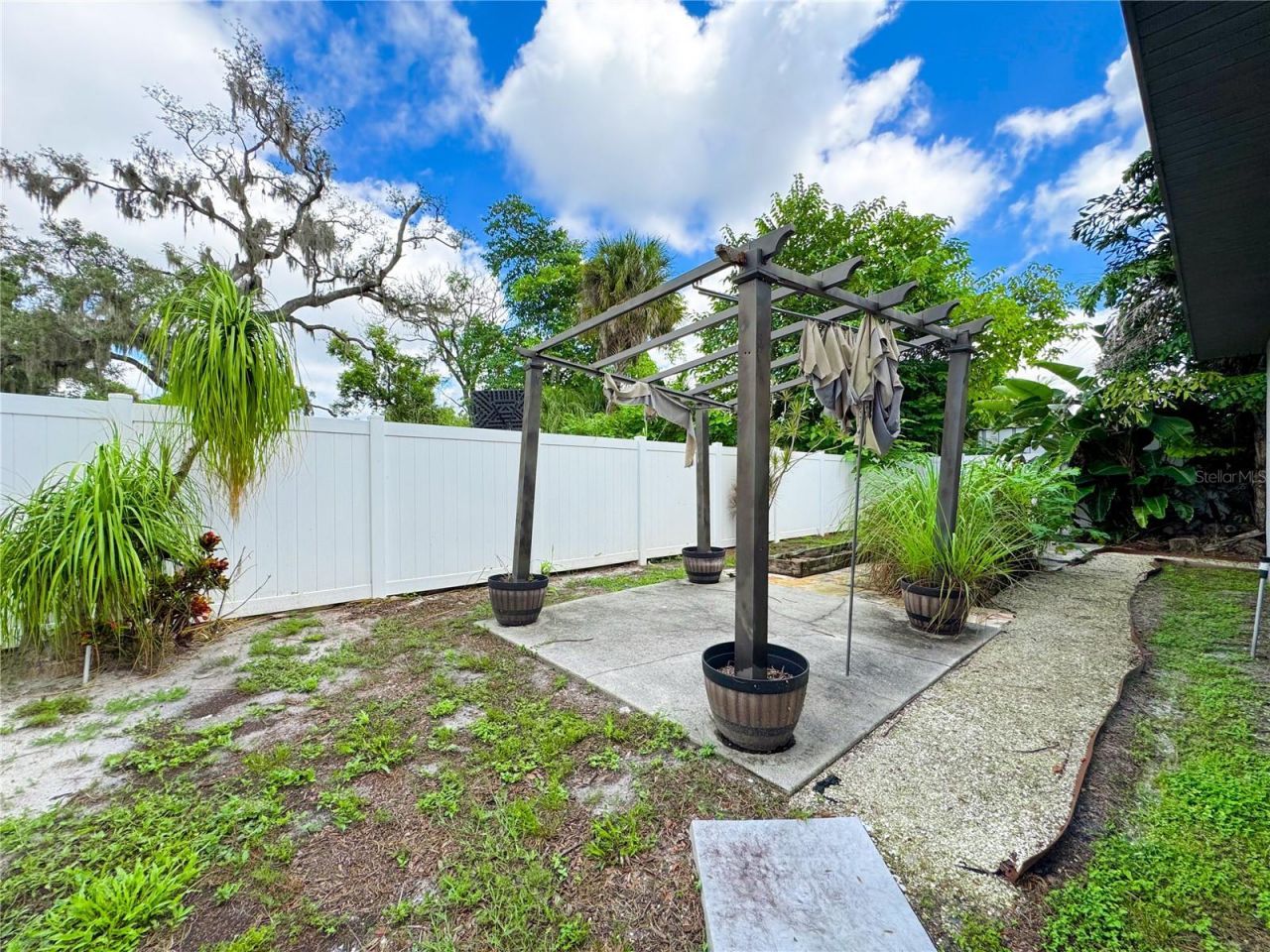 2751 72nd Avenue Drive E, Sarasota, FL 34243 Photo