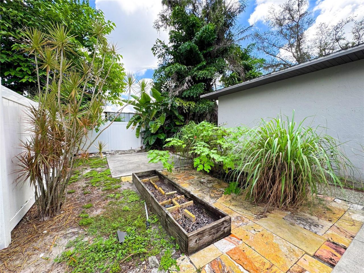 2751 72nd Avenue Drive E, Sarasota, FL 34243 Photo