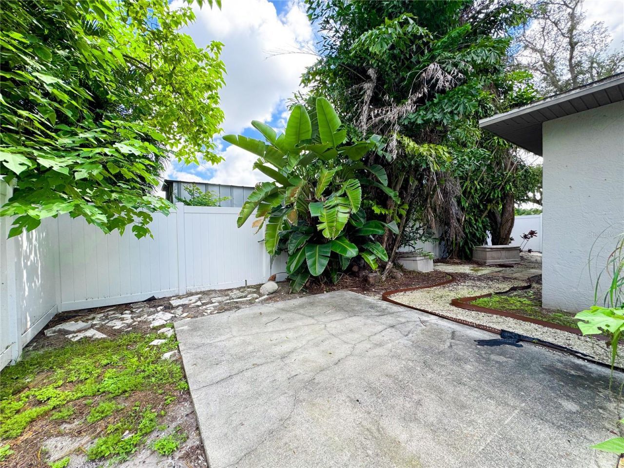 2751 72nd Avenue Drive E, Sarasota, FL 34243 Photo