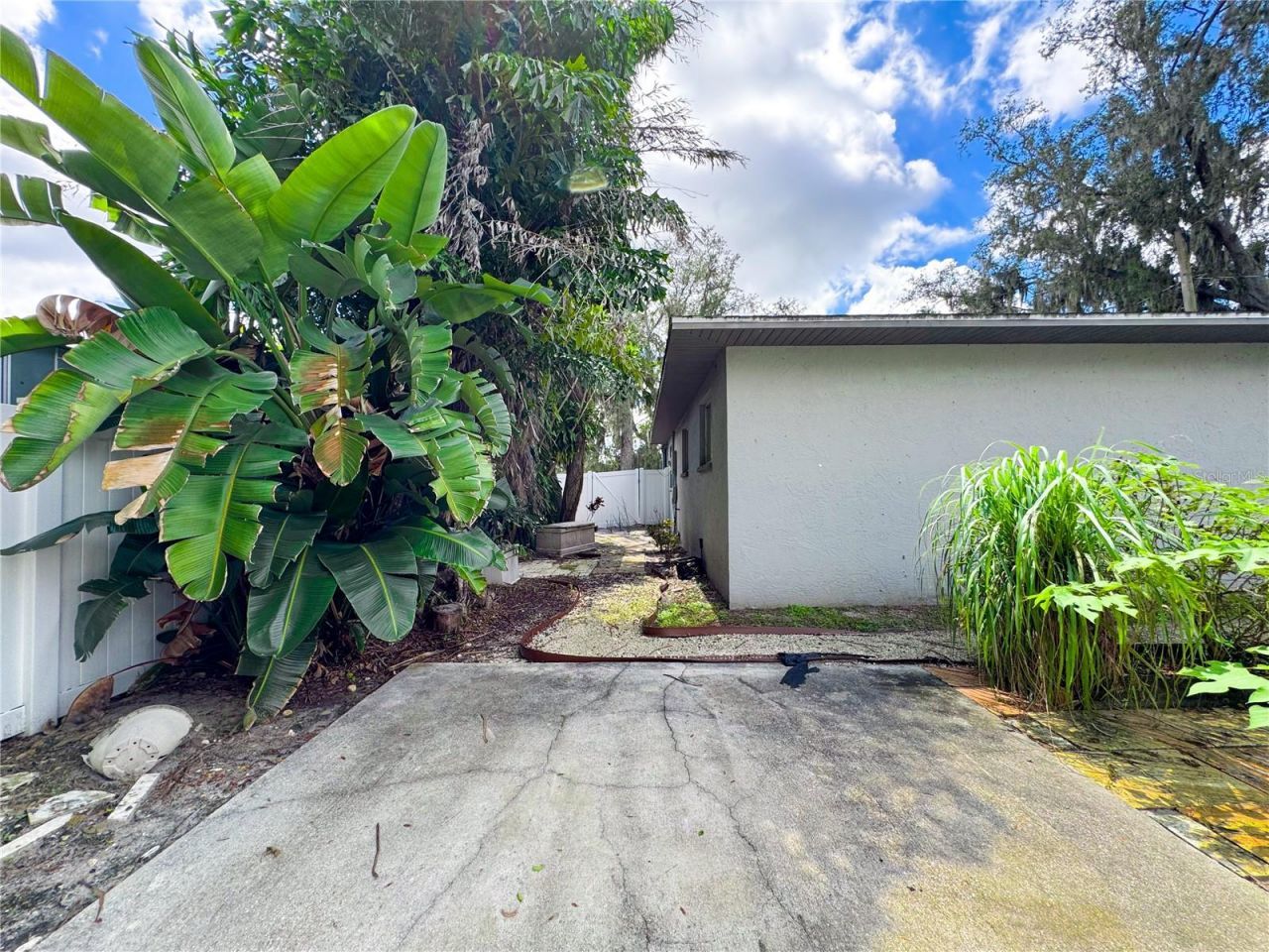 2751 72nd Avenue Drive E, Sarasota, FL 34243 Photo