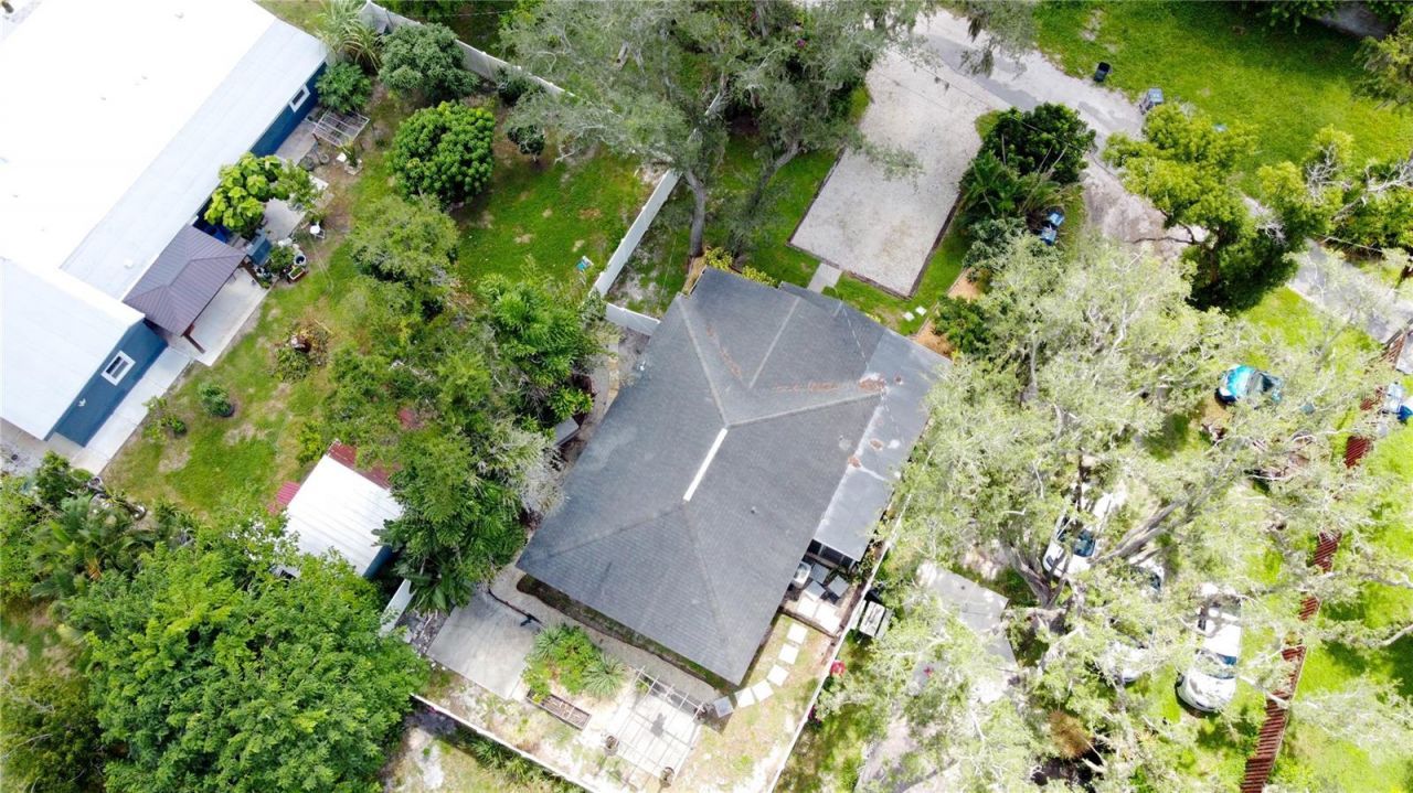 2751 72nd Avenue Drive E, Sarasota, FL 34243 Photo