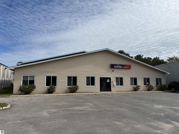 801 Woodmere Avenue, Traverse City, MI 49686