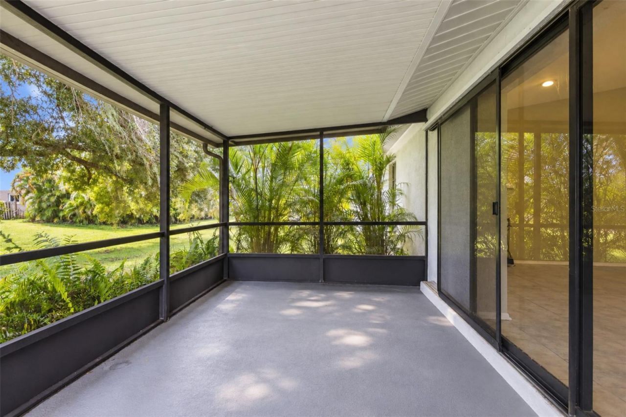 2475 Wood Oak Drive, Sarasota, FL 34232 Photo