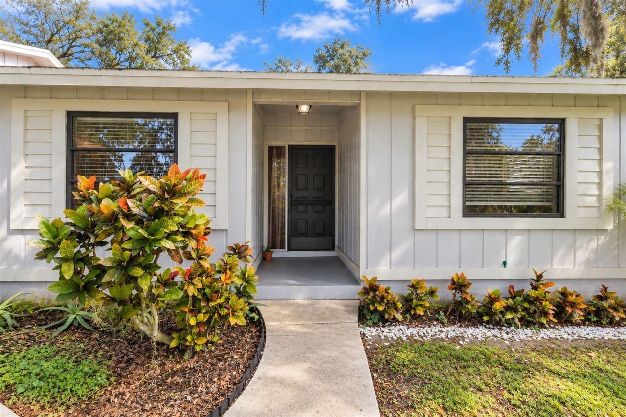 2475 Wood Oak Drive, Sarasota, FL 34232 Photo