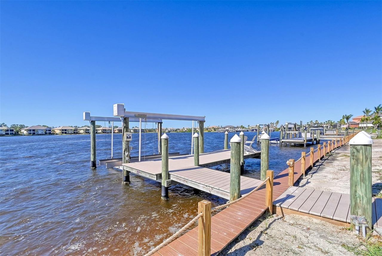 1014 Overlook Court, Bradenton, FL 34208 Photo
