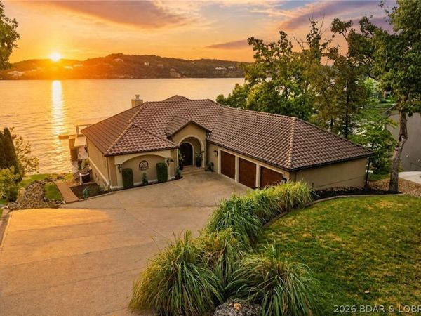 1777 Via Appia Drive, Sunrise Beach, MO 65079