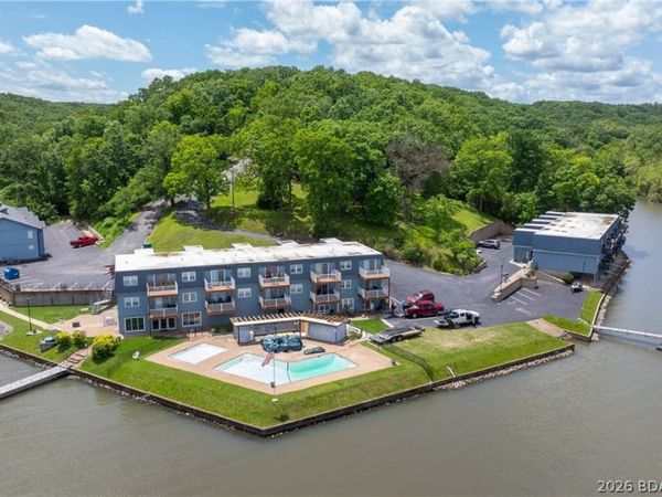 86 Henry's Way , Unit E-1, Linn Creek, MO 65052