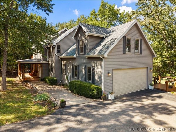 315 Country Ridge Drive, Camdenton, MO 65020