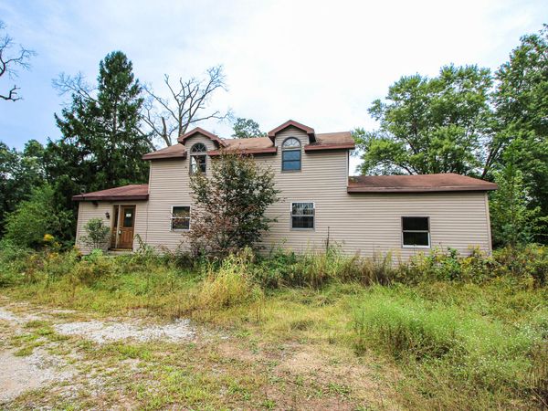 8840 E 400 N , Grovertown, IN 46531