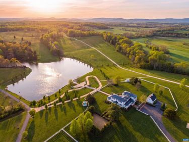 Scottsville, VA 24590