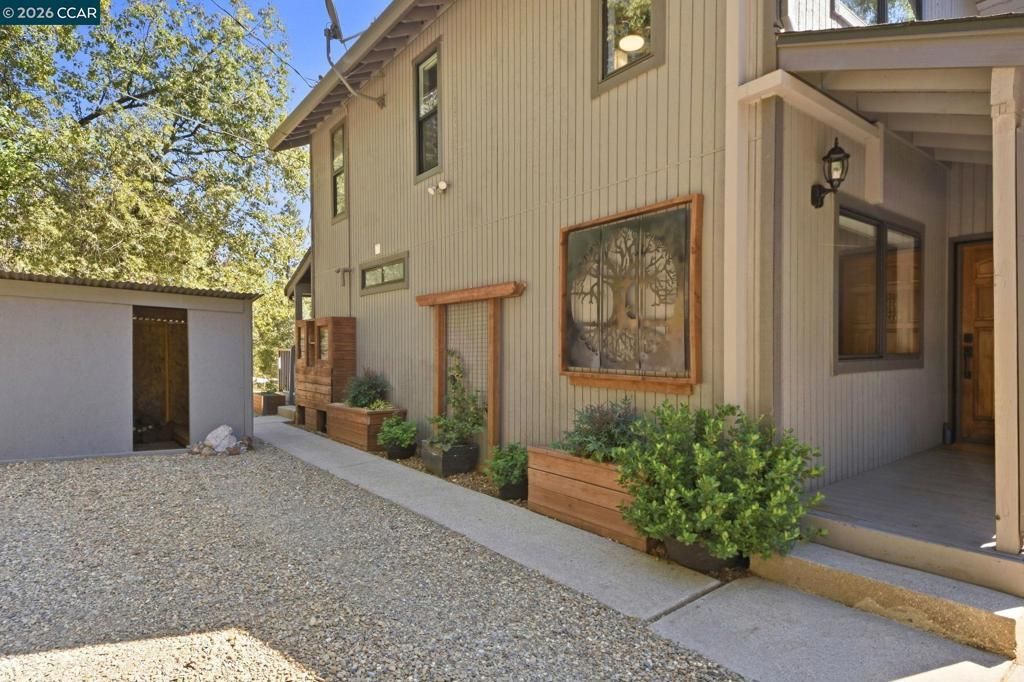 1450 Pleasant Ridge Rd, Colfax, CA 95713 Main Photo