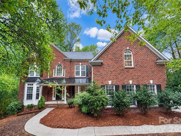 2420 Runnymede Lane , Charlotte, NC 28209