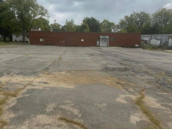 139 S Pine Street, Lima, OH 45801