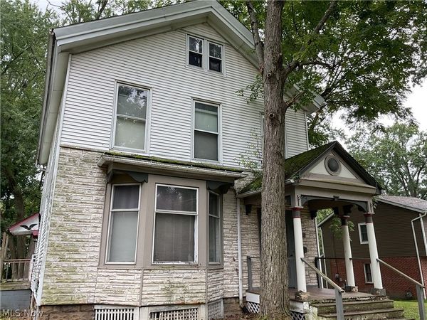 530 Lafayette Avenue , Ravenna, OH 44266