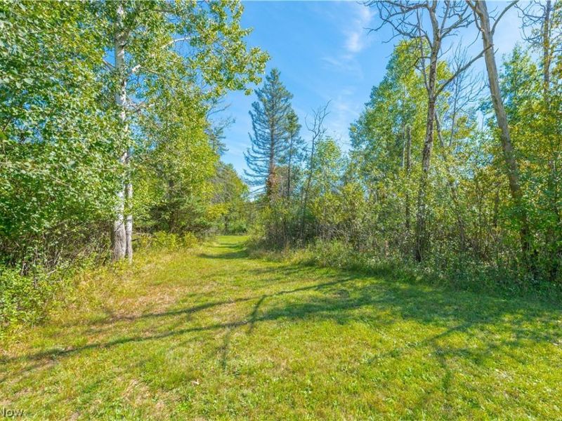 6640 Richmond Road, Oakwood Village, OH 44146 Photo 12