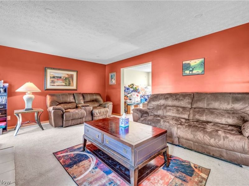 5698 Halwick Drive, Ravenna, OH 44266 Photo 10