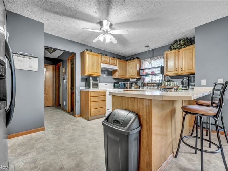 5698 Halwick Drive, Ravenna, OH 44266 Photo 16